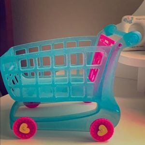 Cute heart shop kins shopping cart!